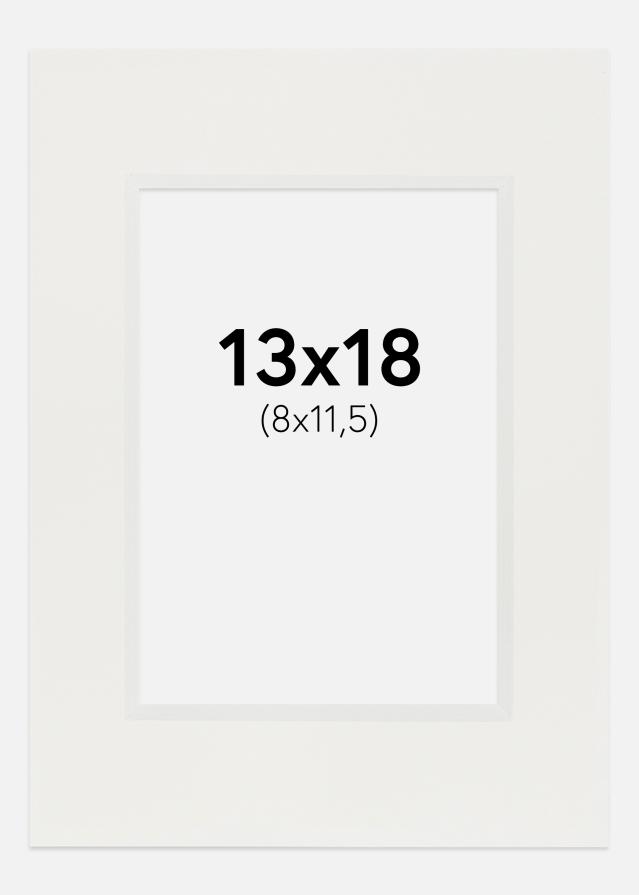 Paspartu Baltas 3 mm Balta šerdis 13x18 cm (8x11,5)