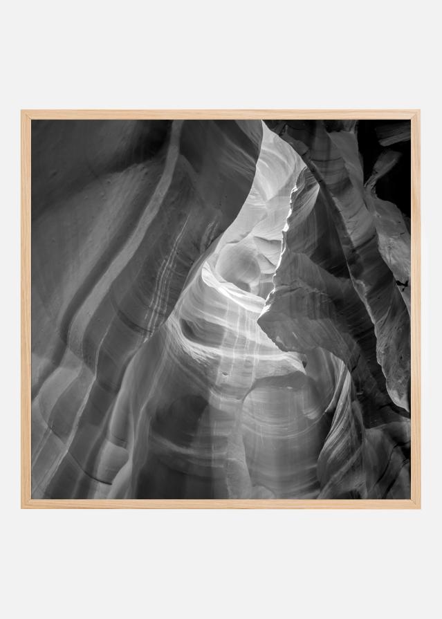 MONOCHROME ANTELOPE CANYON Daylight Įrašai
