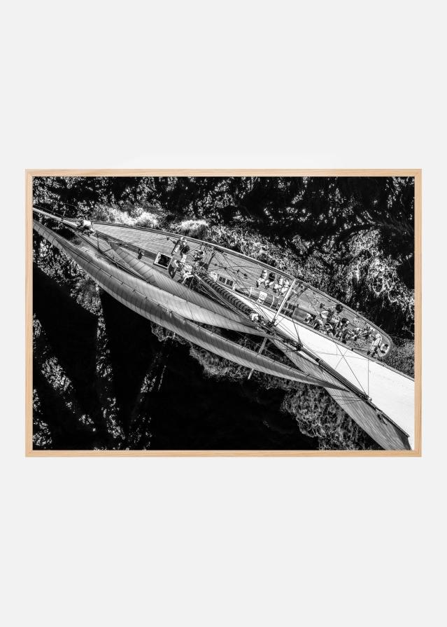 Above the racing ship Įrašai