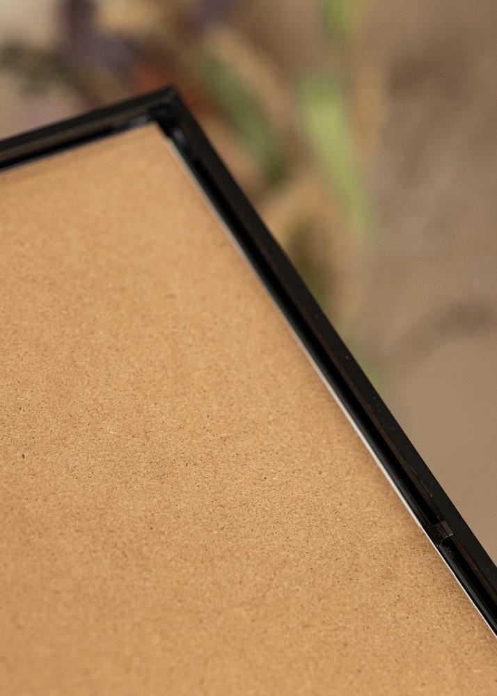 Rėmas Victoria Juodas 50x70 cm - Paspartu Juodas 33x56 cm