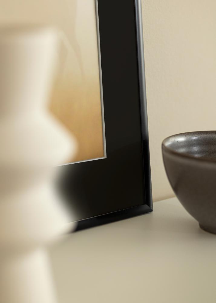 Rėmas New Lifestyle Matinis juodas 30x40 cm - Paspartu Juodas 18x27 cm