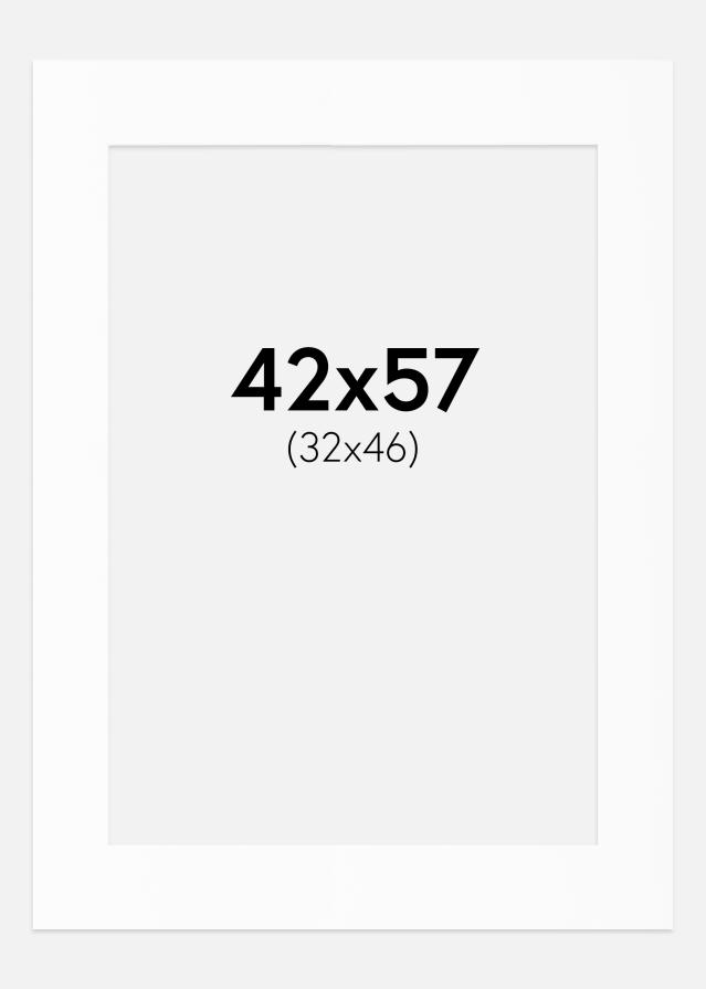 Paspartu Baltas Standartas (Balta Šerdis) 42x57 cm (32x46)