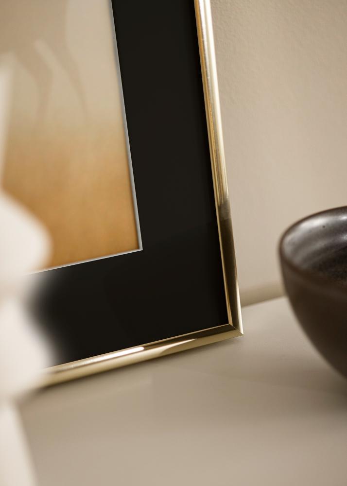 Rėmas Akiuminis Blizgus auksinis 70x100 cm - Paspartu Juodas 62x85 cm