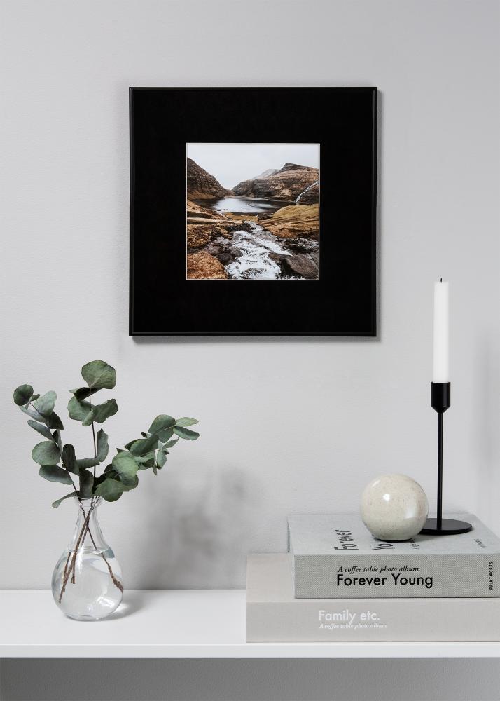 Paspartu XL Juodas Balta šerdis 50x50 cm (29x29)