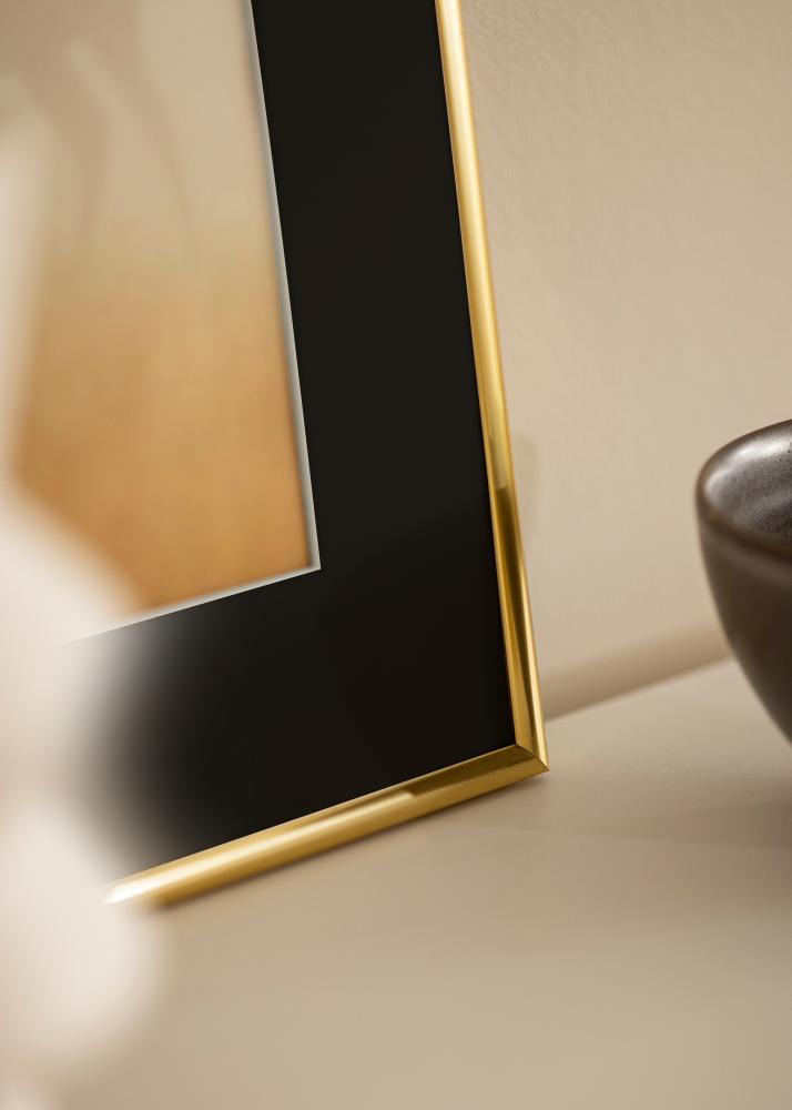 Rėmas Victoria Auksas 50x70 cm - Paspartu Juodas 33x56 cm